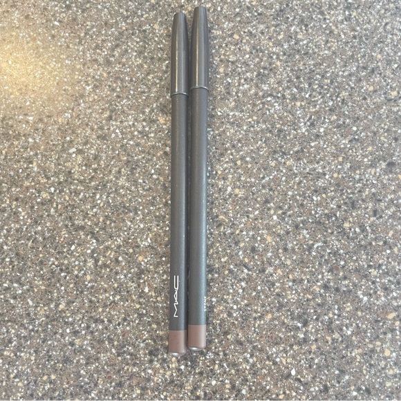 MAC Cosmetic LIP PENCI, COLOR : STONE Bestseller - Picture 7 of 7